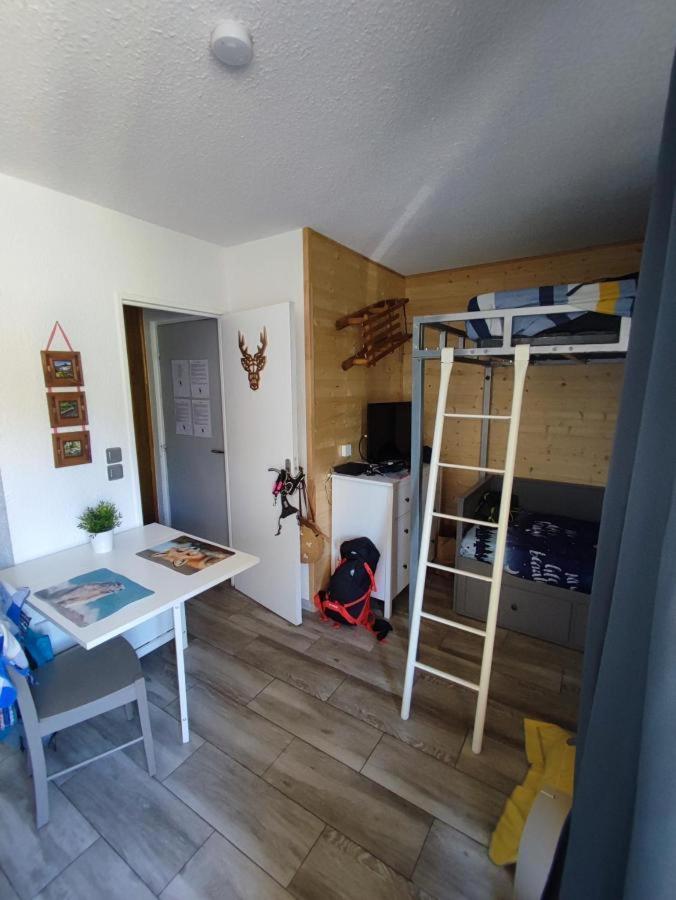 Studio MARMOTTE FONT-ROMEU 4 personnes avec balcon Résidence VAL SOLEIL entièrement rénové en juin 2021 place de PARKING&WIFI gratuite Esterno foto